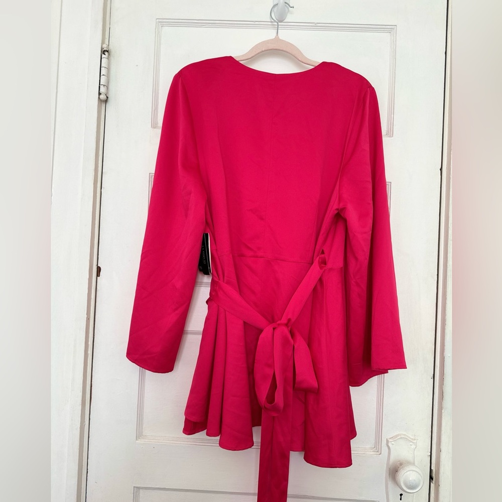 🎉 New Eloquii Red Long Sleeve Tie Waist Wrap Around Top (Size 16) - Picture 3 of 12